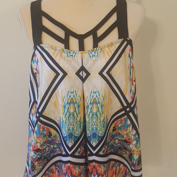 Tops - Flowly Tank Top